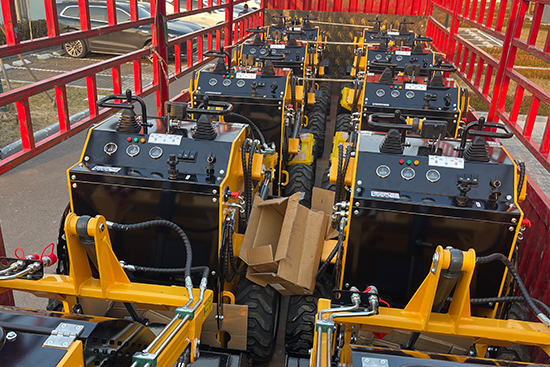 Jining Yizhan Ships 10 S460 Skid Steer Loaders to Canada, Expanding Global Market Reach