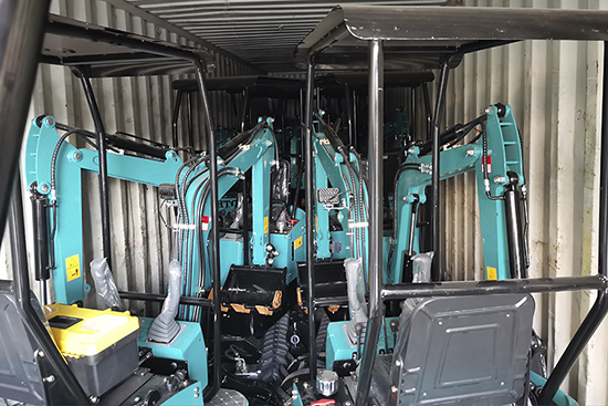 Yizhan International's Small Excavators Set Sail for Czech: A Leap in European Expansion
