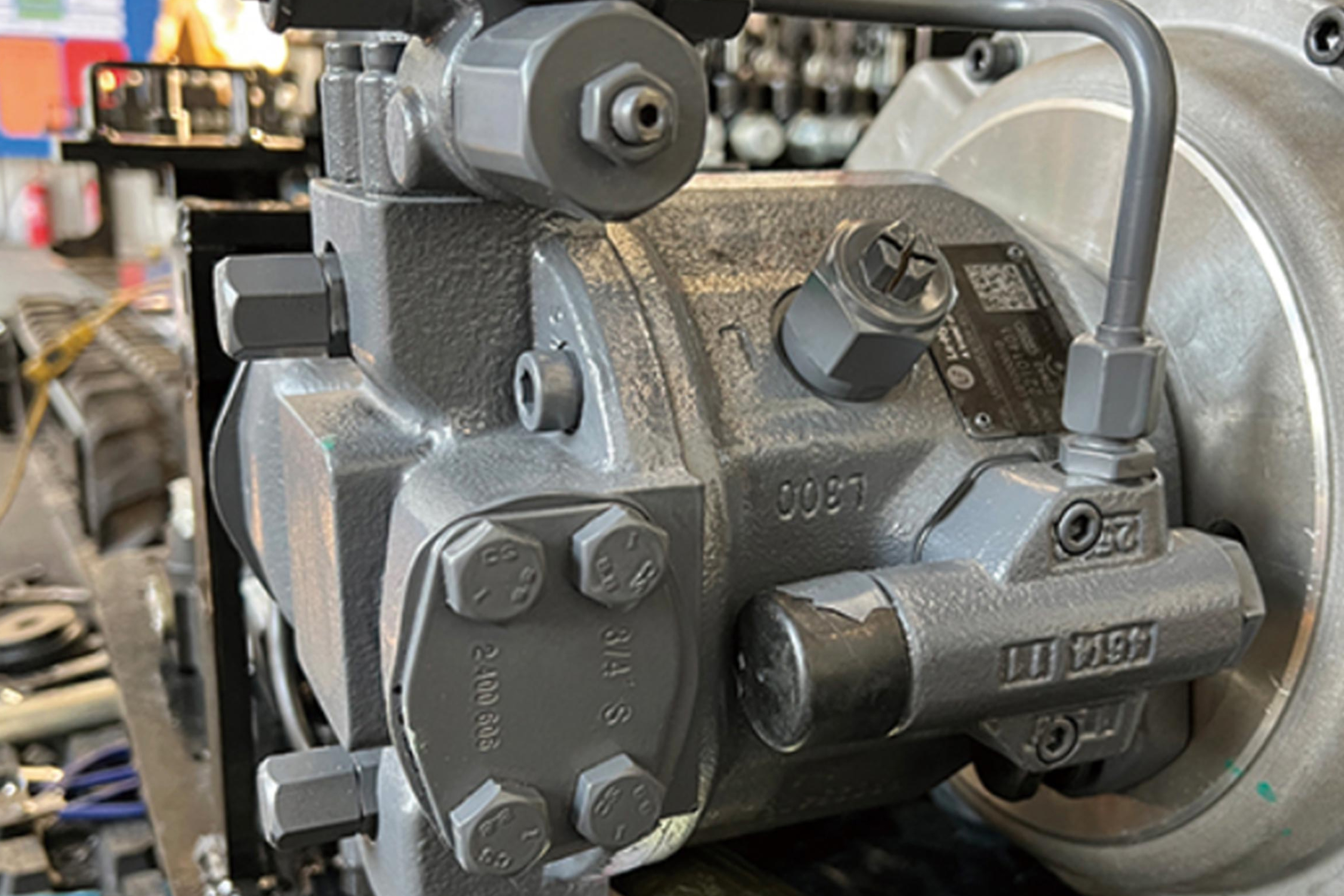 What’s the difference between a piston pump and a gear pump?
