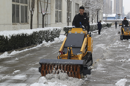 Why is the fuel efficiency of skid steer loaders not as expected?