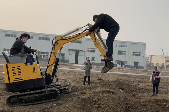 Unlock the Secrets of Cost Reduction and Efficiency Improvement in Small Excavator Operations
