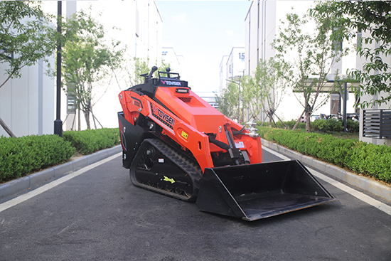 Hydraulic Oil Replacement Cycle for Mini Skid Steer Loaders and Mini Excavators