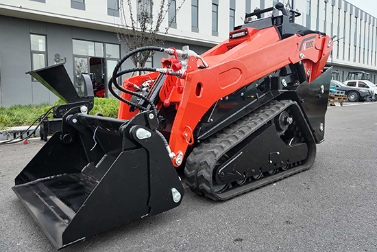 How to Choose Skid Steer Hydraulic Attachments? 2026 Guide | Tovisen